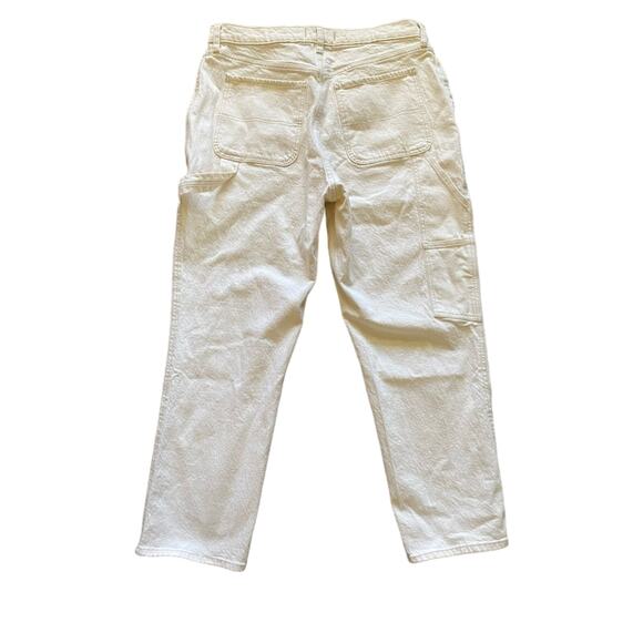 Abercrombie and Fitch Ultra High Rise The 90’s Straight White Jeans- size 16s - Picture 6 of 9